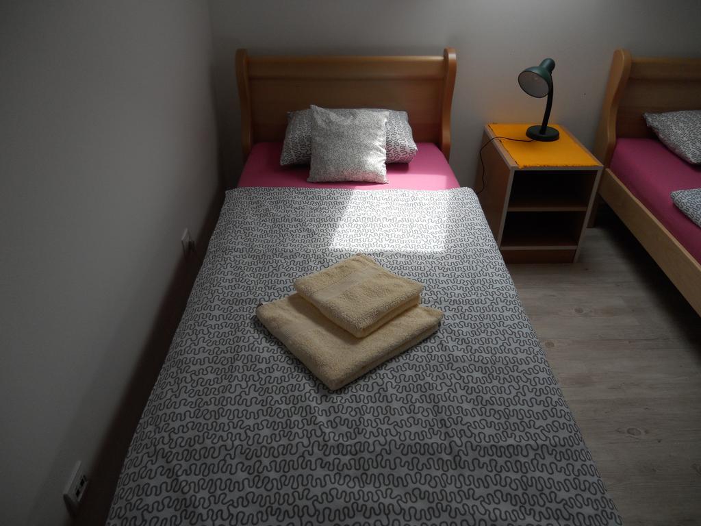 Apartmani Maraton Вуковар Екстер'єр фото