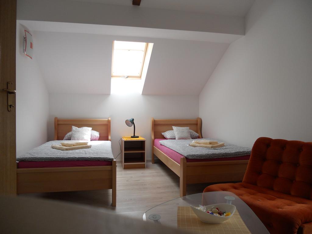 Apartmani Maraton Вуковар Екстер'єр фото