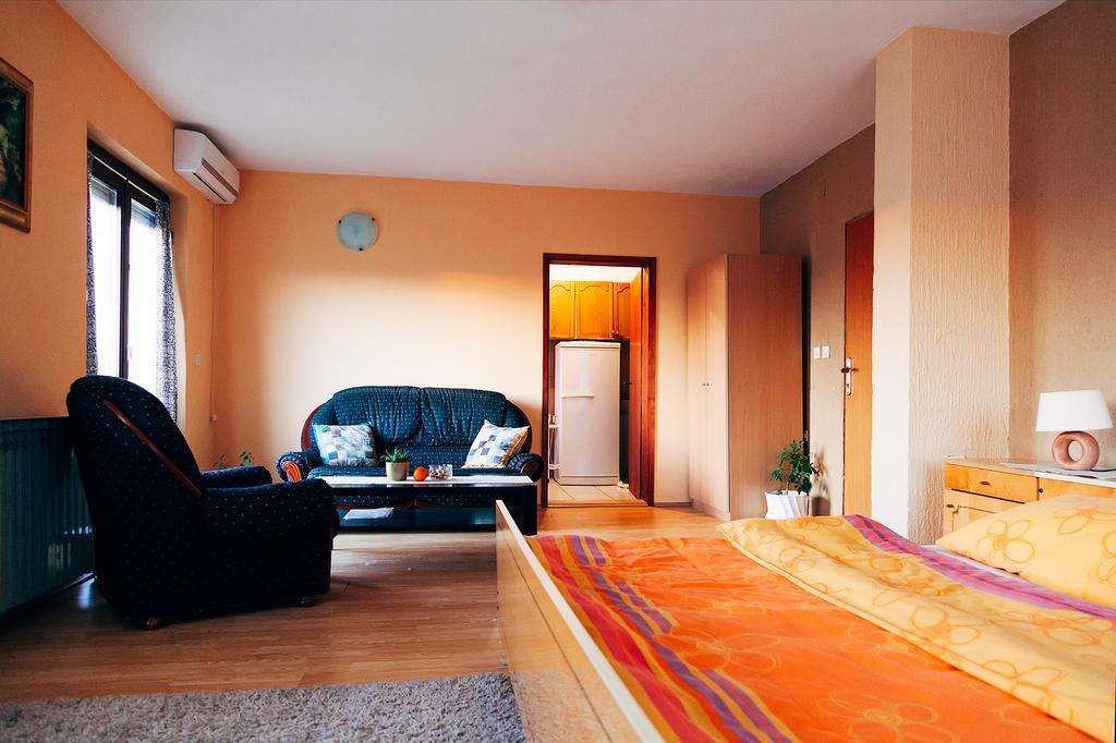 Apartmani Maraton Вуковар Екстер'єр фото