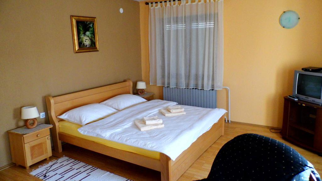 Apartmani Maraton Вуковар Екстер'єр фото