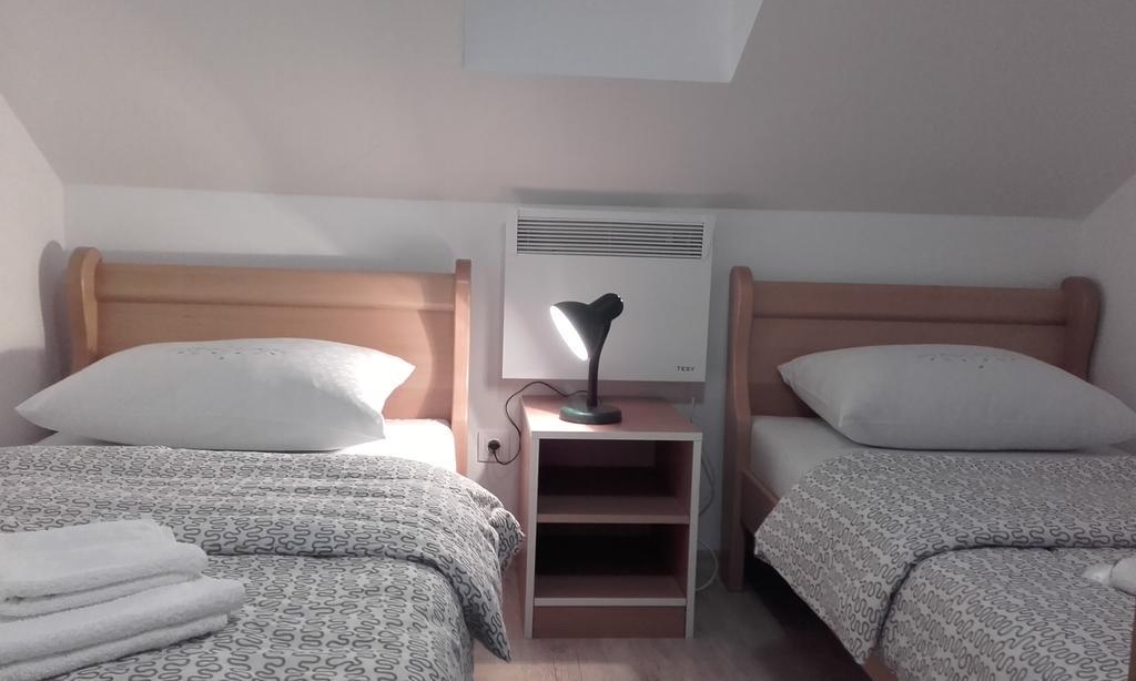 Apartmani Maraton Вуковар Екстер'єр фото