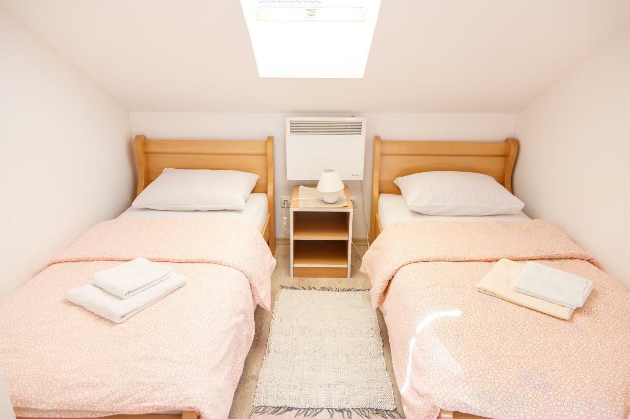 Apartmani Maraton Вуковар Екстер'єр фото