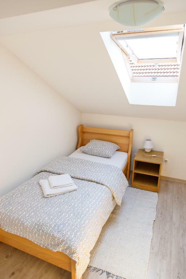 Apartmani Maraton Вуковар Екстер'єр фото