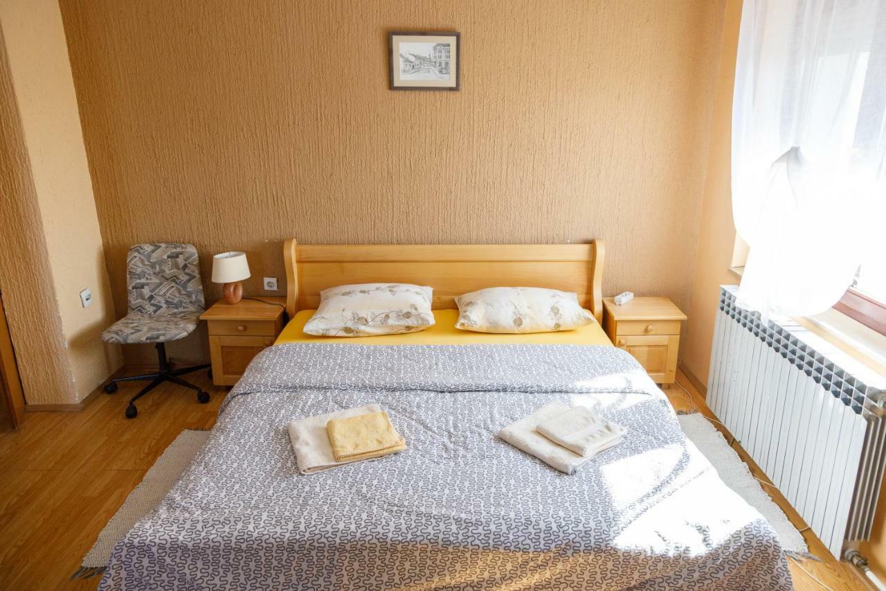 Apartmani Maraton Вуковар Екстер'єр фото